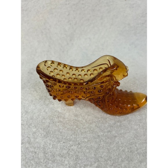 Hobnail‎ Amber Glass Slipper Shoe Figurine Collectible Display Decor - Picture 2 of 6